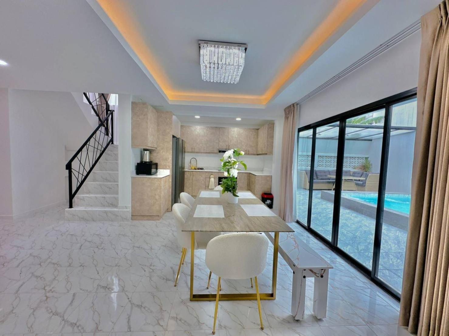 4Bedroom Pool Villa Near Walking St Bonk Pattaya Exterior foto