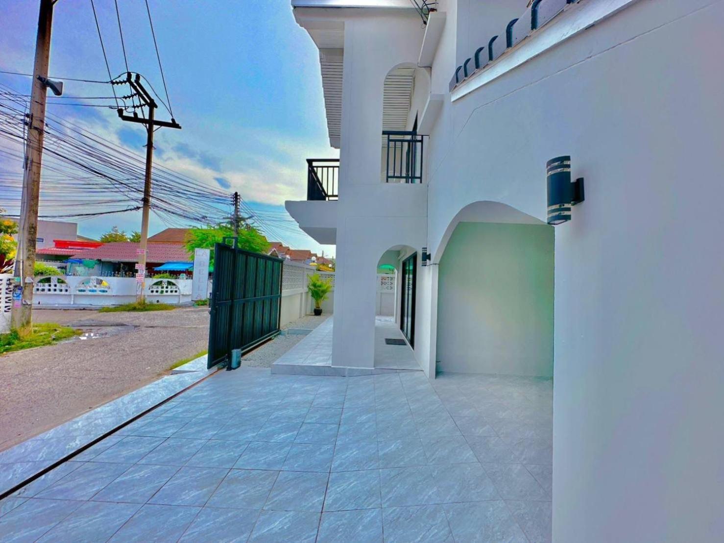 4Bedroom Pool Villa Near Walking St Bonk Pattaya Exterior foto